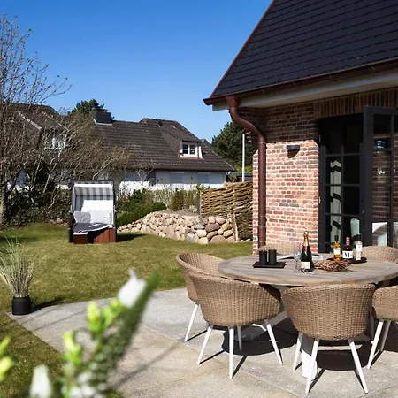 Holiday home Krabbenkiste Mit Eigener Sauna, Westerland, Sylt Westerland